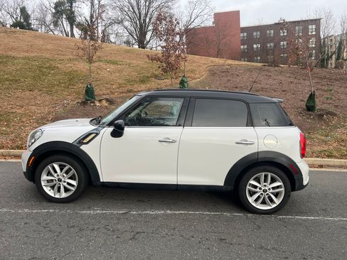 Used 2013 MINI Cooper Countryman S image 11