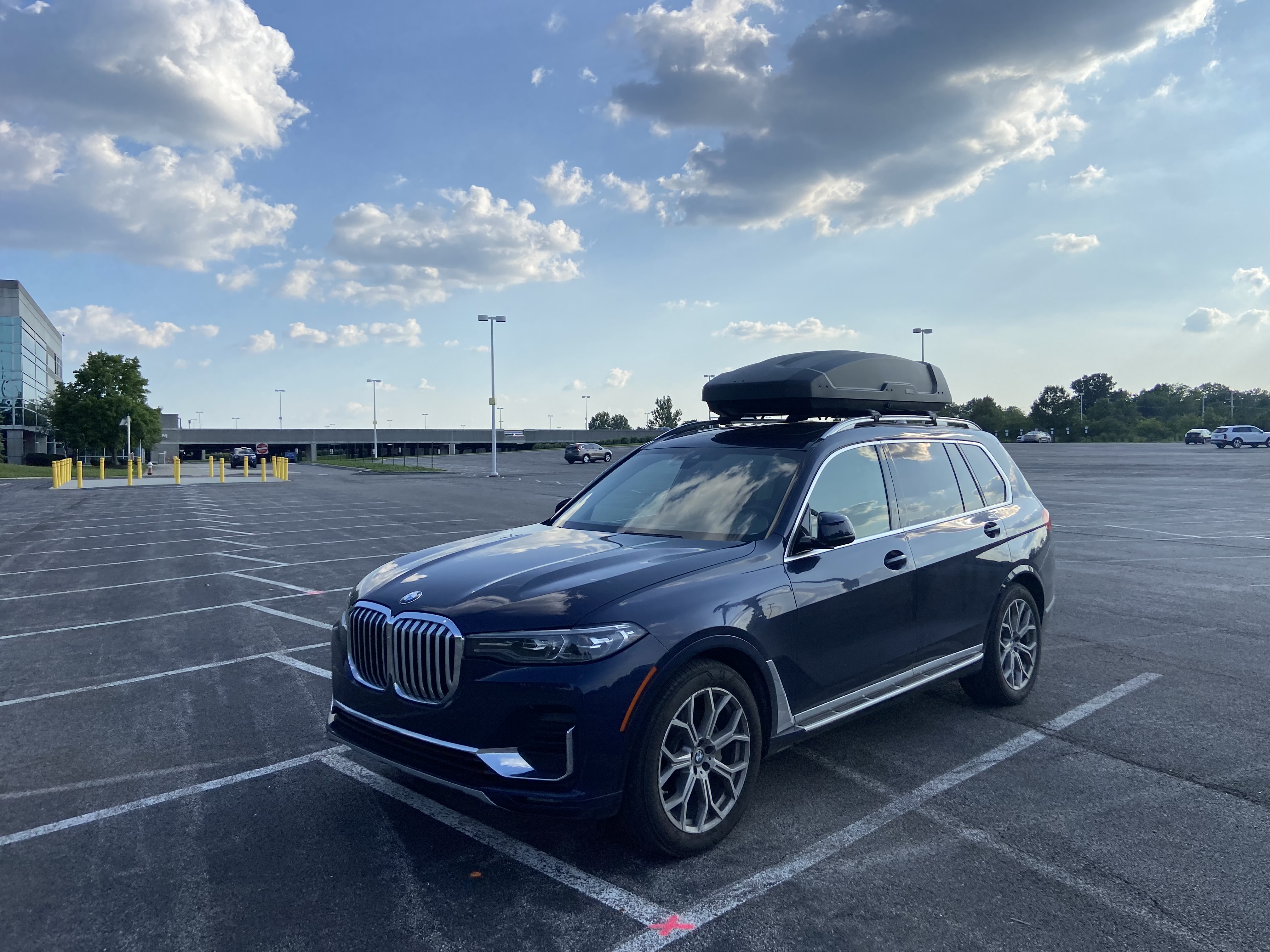 Used 2020 BMW X7 xDrive40i w/ Executive Package AWD/4WD image 1