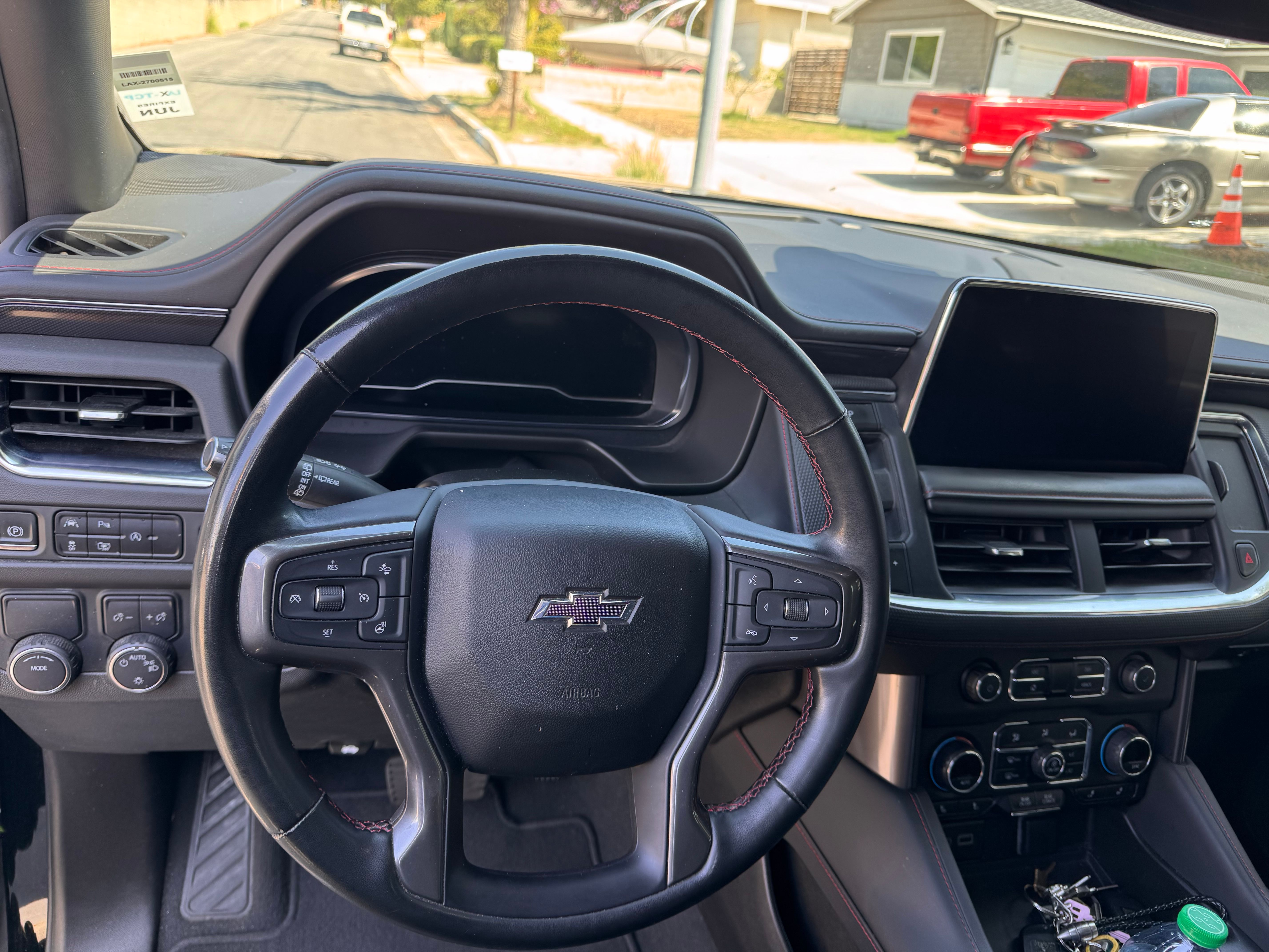 Used 2023 Chevrolet Suburban RST w/ Luxury Package RWD image 10