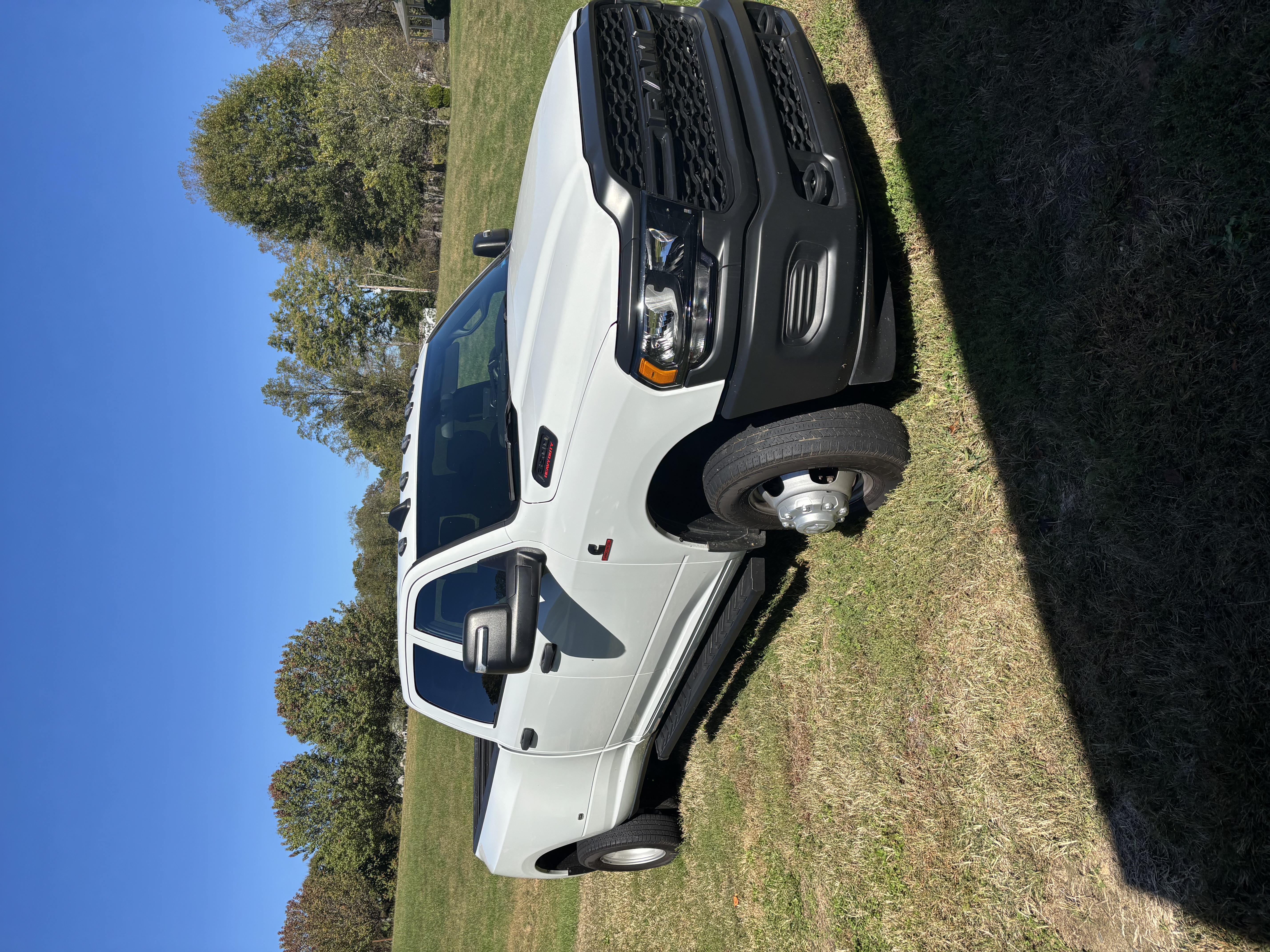 Used 2024 RAM 3500 Tradesman AWD/4WD image 5