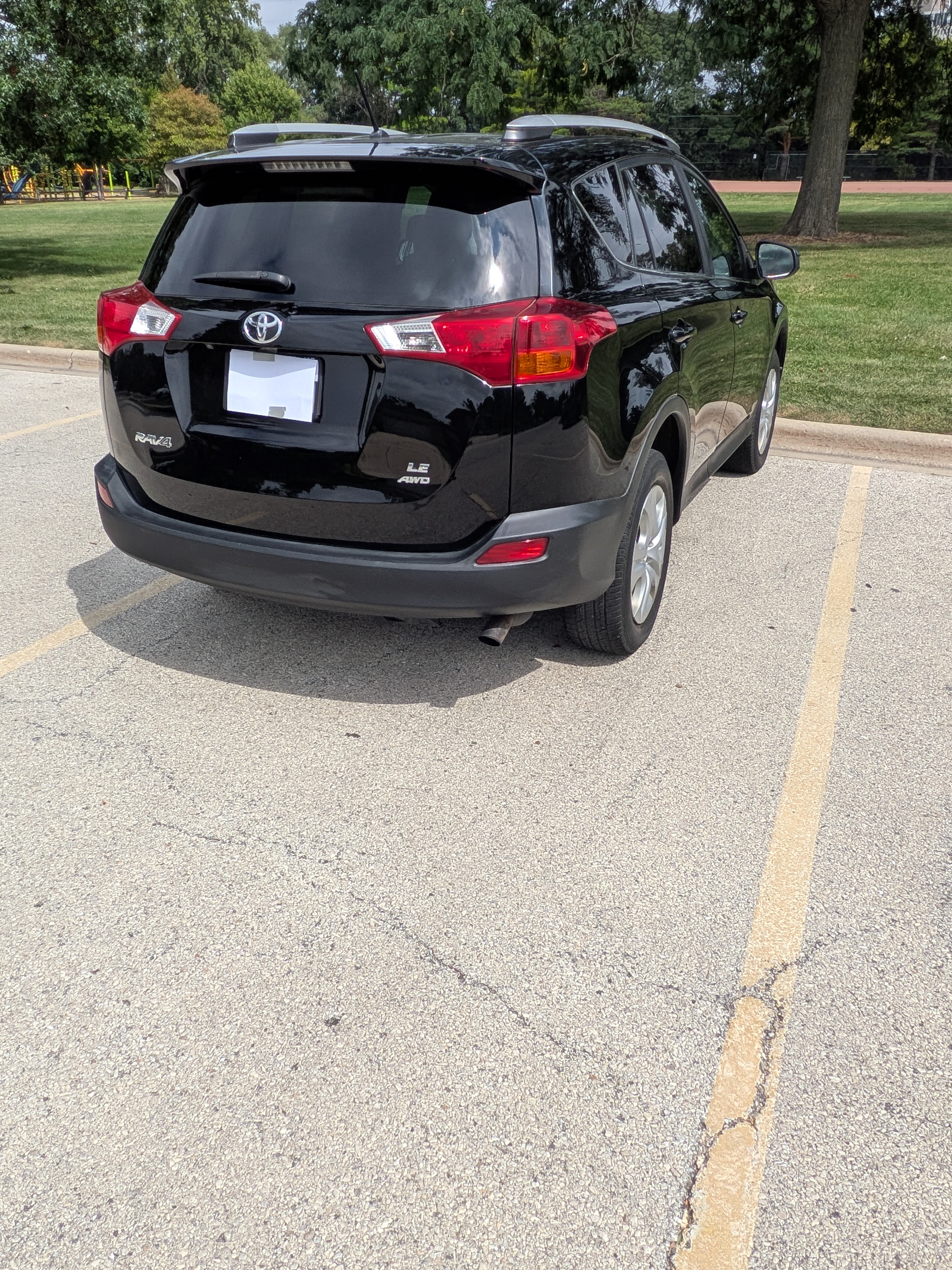Used 2014 Toyota RAV4 LE AWD/4WD image 4