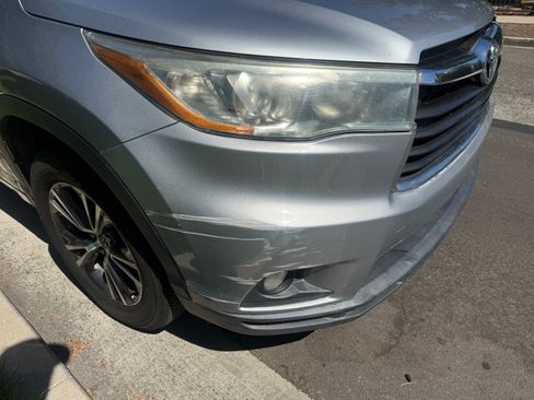 Used 2016 Toyota Highlander XLE FWD image 11