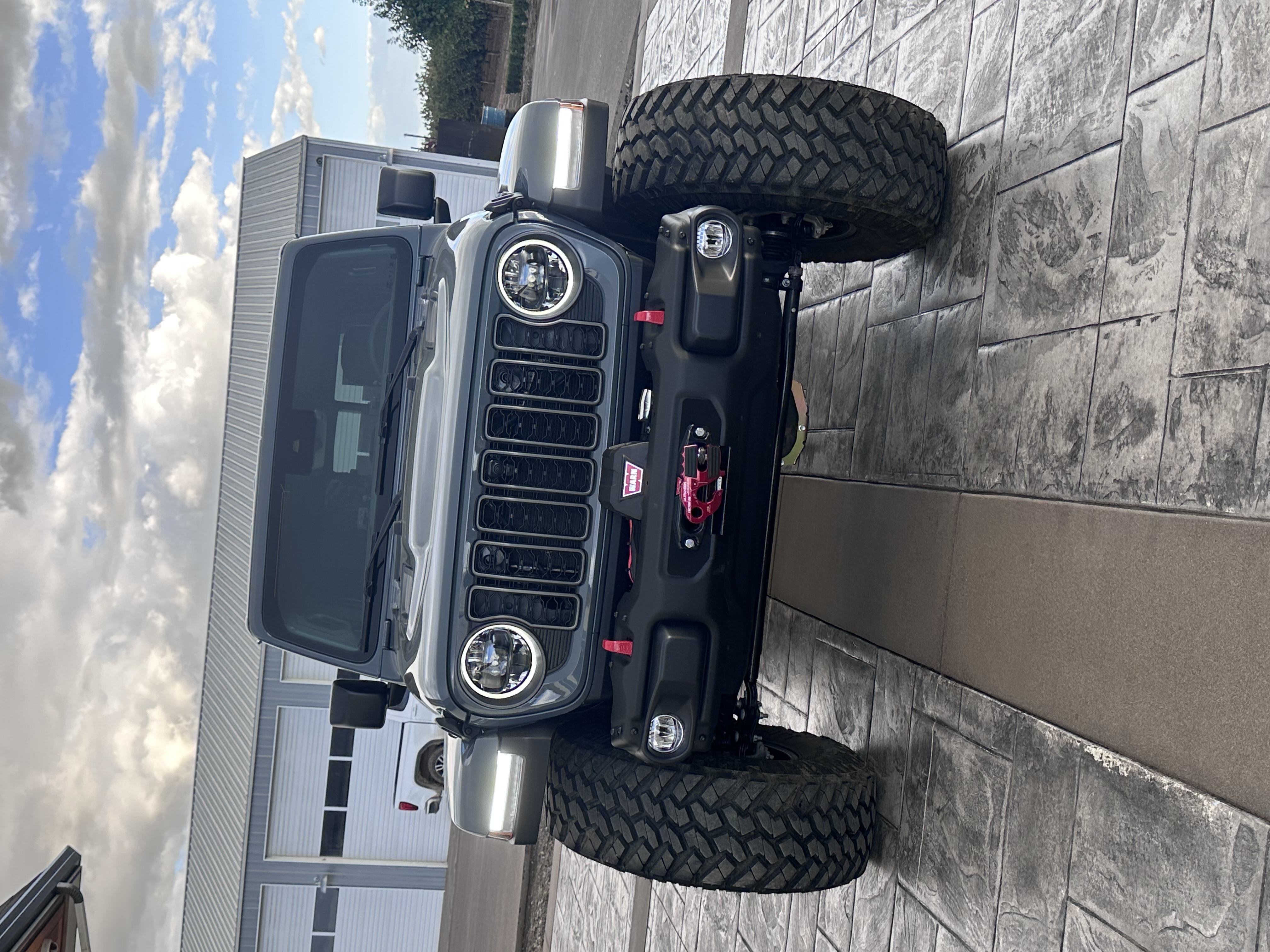 Used 2025 Jeep Gladiator Rubicon AWD/4WD image 16
