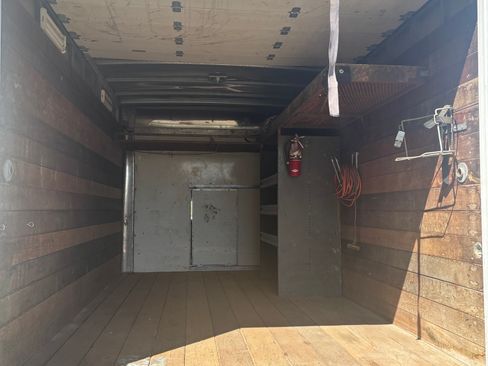 Used 2007 GMC Savana 3500 image 6