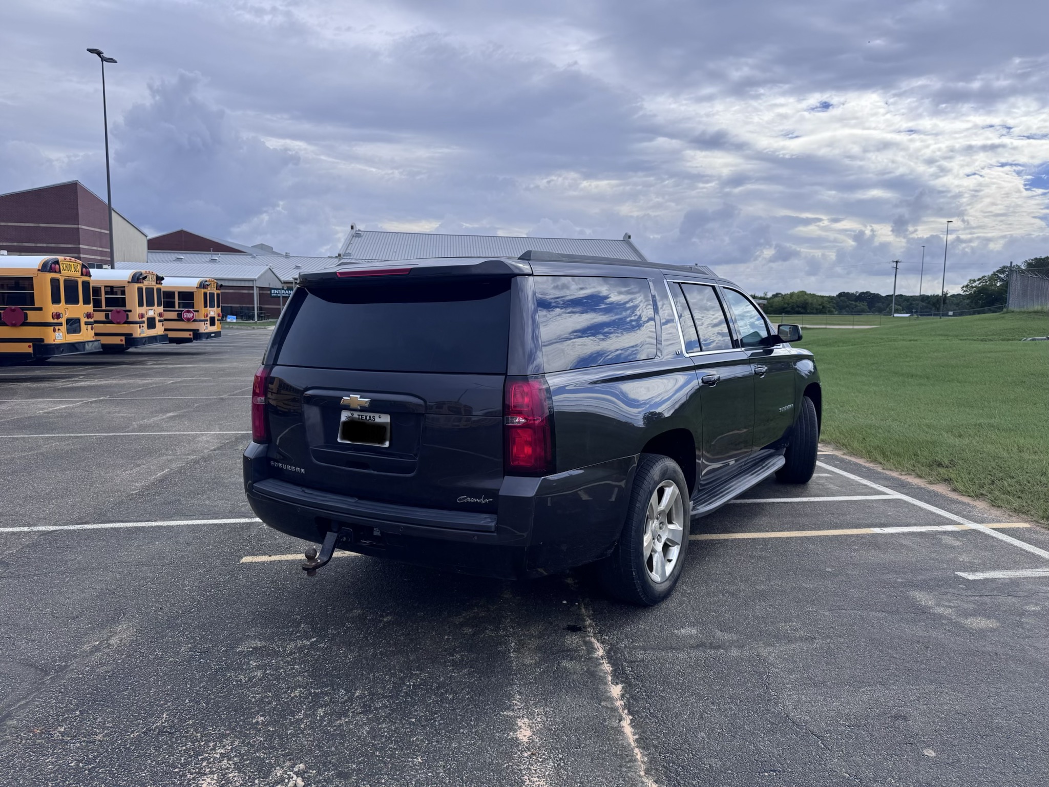Used 2015 Chevrolet Suburban LT w/ Max Trailering Package AWD/4WD image 6
