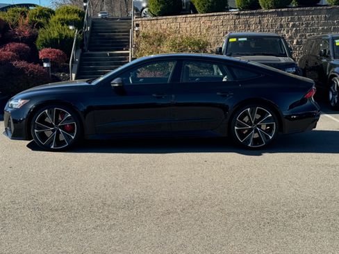 Used 2022 Audi RS 7 Sportback image 4
