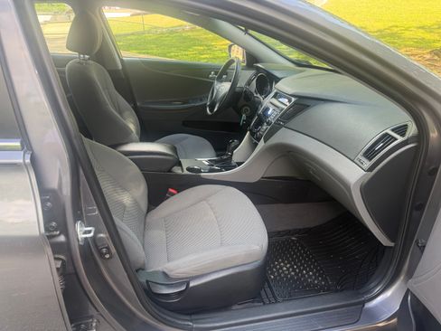 Used 2011 Hyundai Sonata GLS FWD image 16