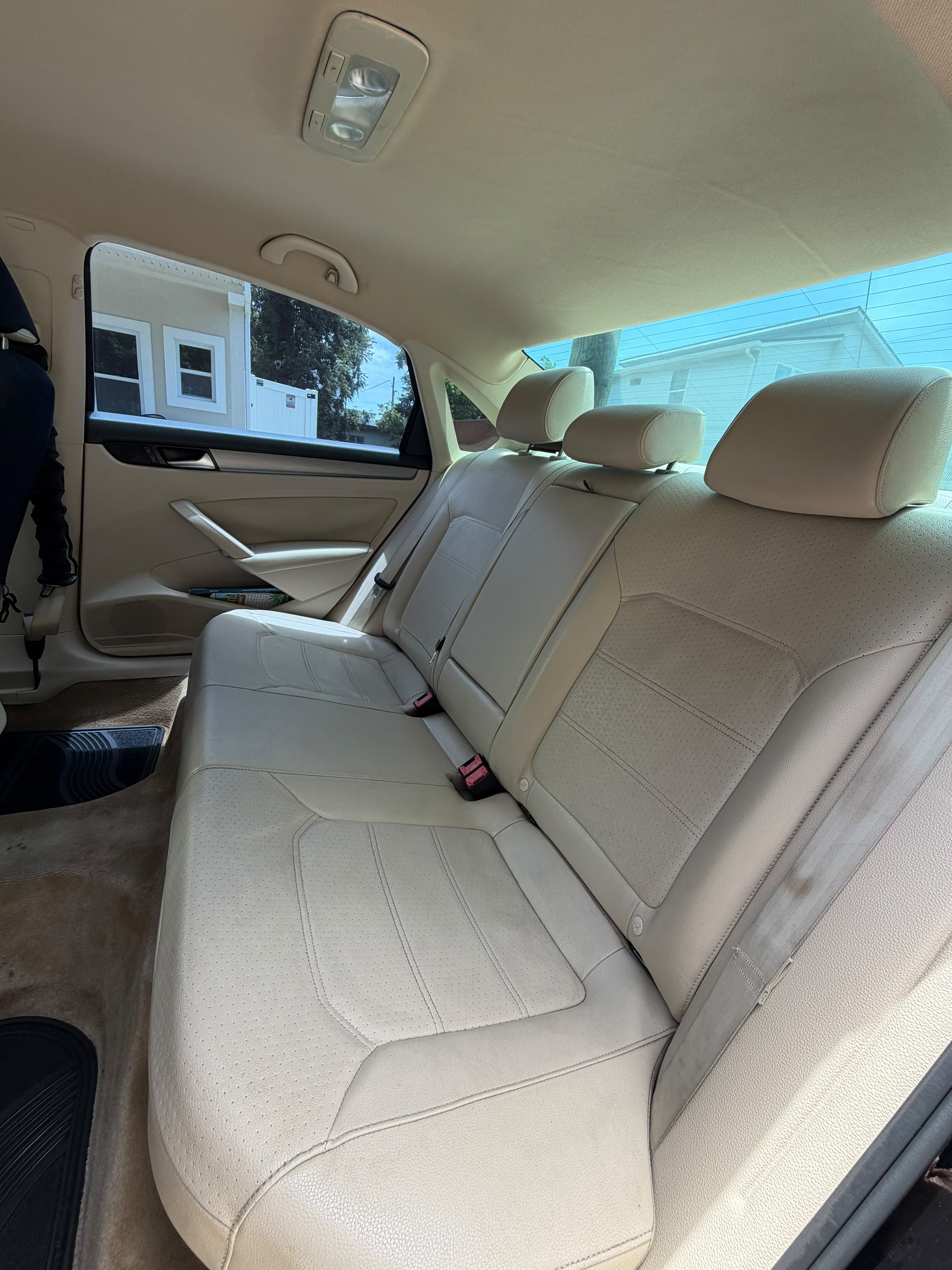 Used 2014 Volkswagen Passat 1.8T SE FWD image 11