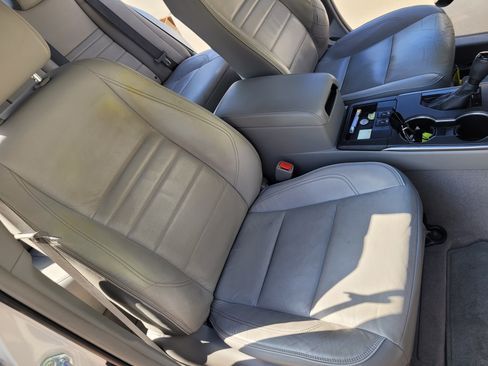 Used 2015 Toyota Camry XLE image 11