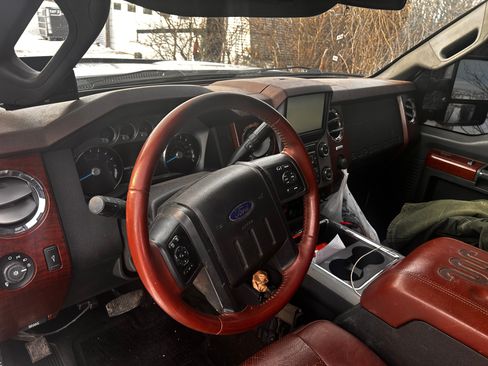 Used 2014 Ford F350 King Ranch w/ King Ranch w/Chrome Package image 9