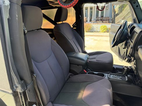 Used 2013 Jeep Wrangler Sport image 5