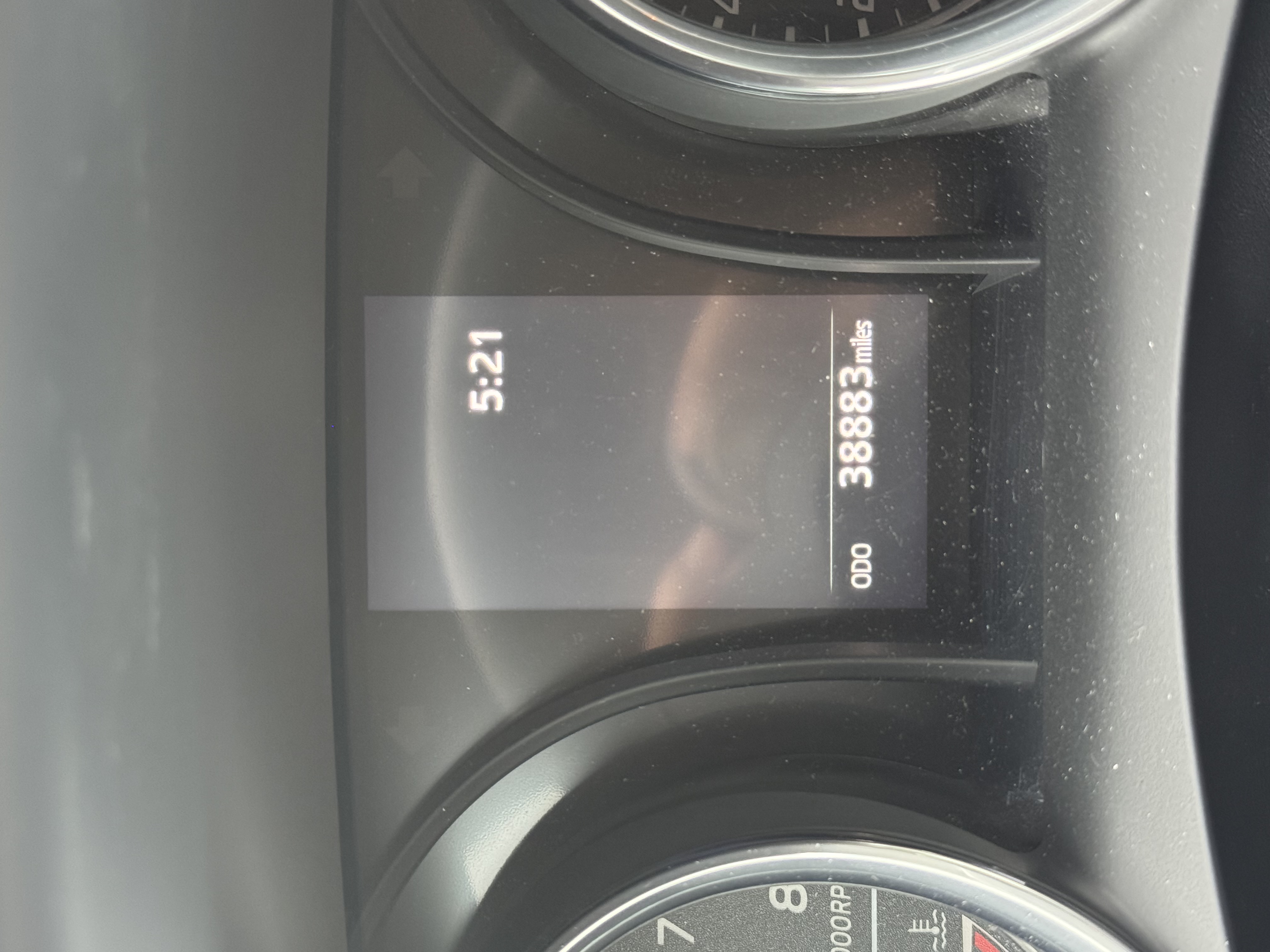 Used 2019 Toyota Camry LE FWD image 12