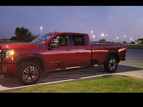 Used 2020 GMC Sierra 2500 AT4 w/ AT4 Premium Package image 9