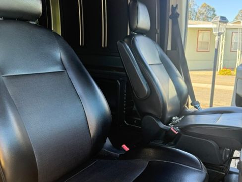 Used 2021 Ford Transit 250 Medium Roof AWD image 6