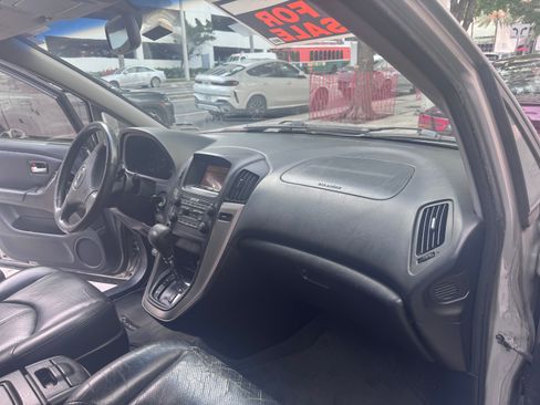 Used 2001 Lexus RX 300 FWD image 9