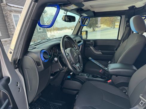 Used 2016 Jeep Wrangler Unlimited Sport w/ Quick Order Package 24S image 10