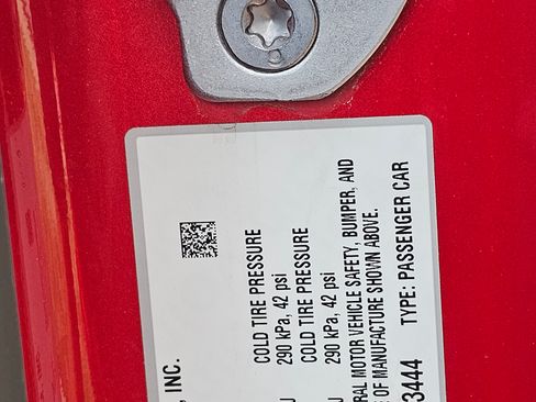 Used 2023 Tesla Model 3 Standard Range image 9