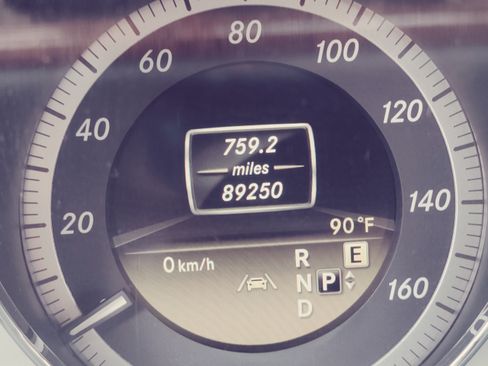 Used 2012 Mercedes-Benz E 350 Sedan image 5