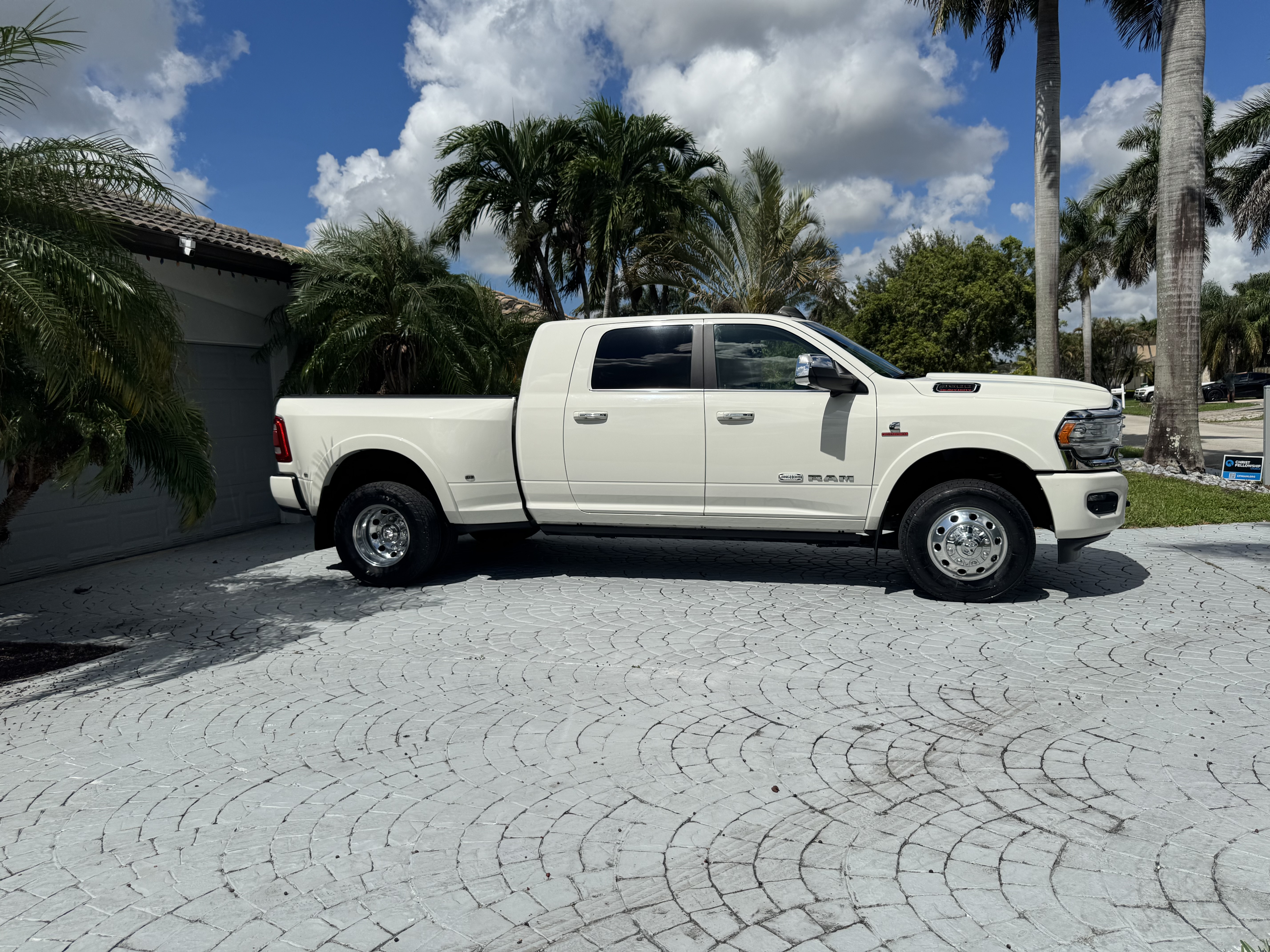 Used 2020 RAM 3500 Limited AWD/4WD image 30