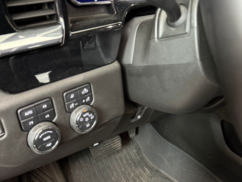 Used 2024 Chevrolet Silverado 2500 LTZ w/ LTZ Convenience Package image 5