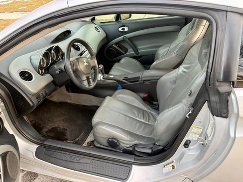 Used 2007 Mitsubishi Eclipse SE image 4