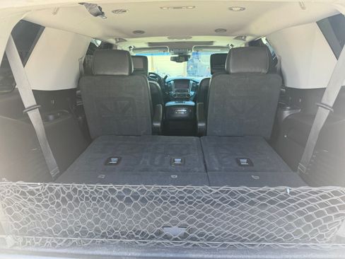 Used 2018 Chevrolet Tahoe Premier w/ RST Edition AWD/4WD image 9