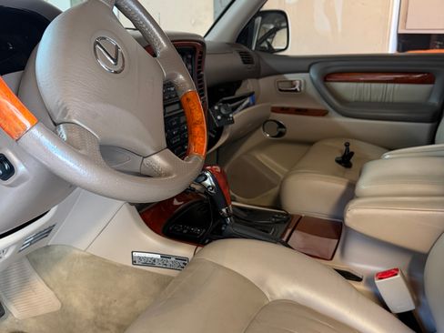 Used 2001 Lexus LX 470 4WD image 22