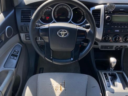 Used 2012 Toyota Tacoma 2WD Access Cab w/ SR5 Pkg image 10