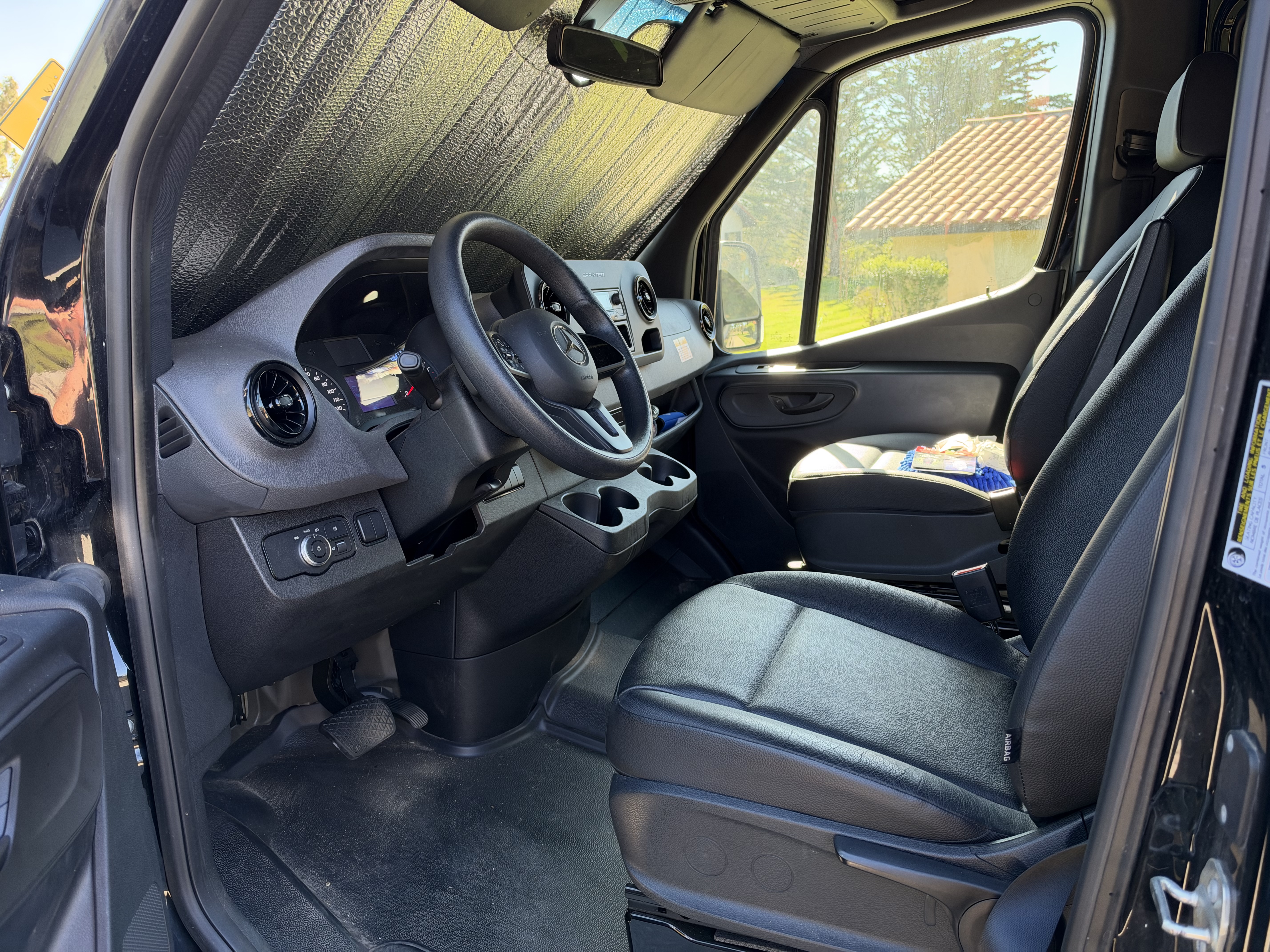 Used 2021 Mercedes-Benz Sprinter 2500 image 11