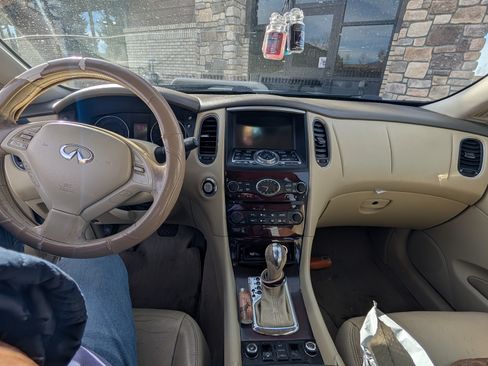 Used 2010 INFINITI EX35 Journey image 11