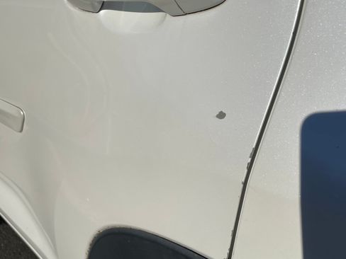 Used 2015 Toyota Highlander XLE image 19