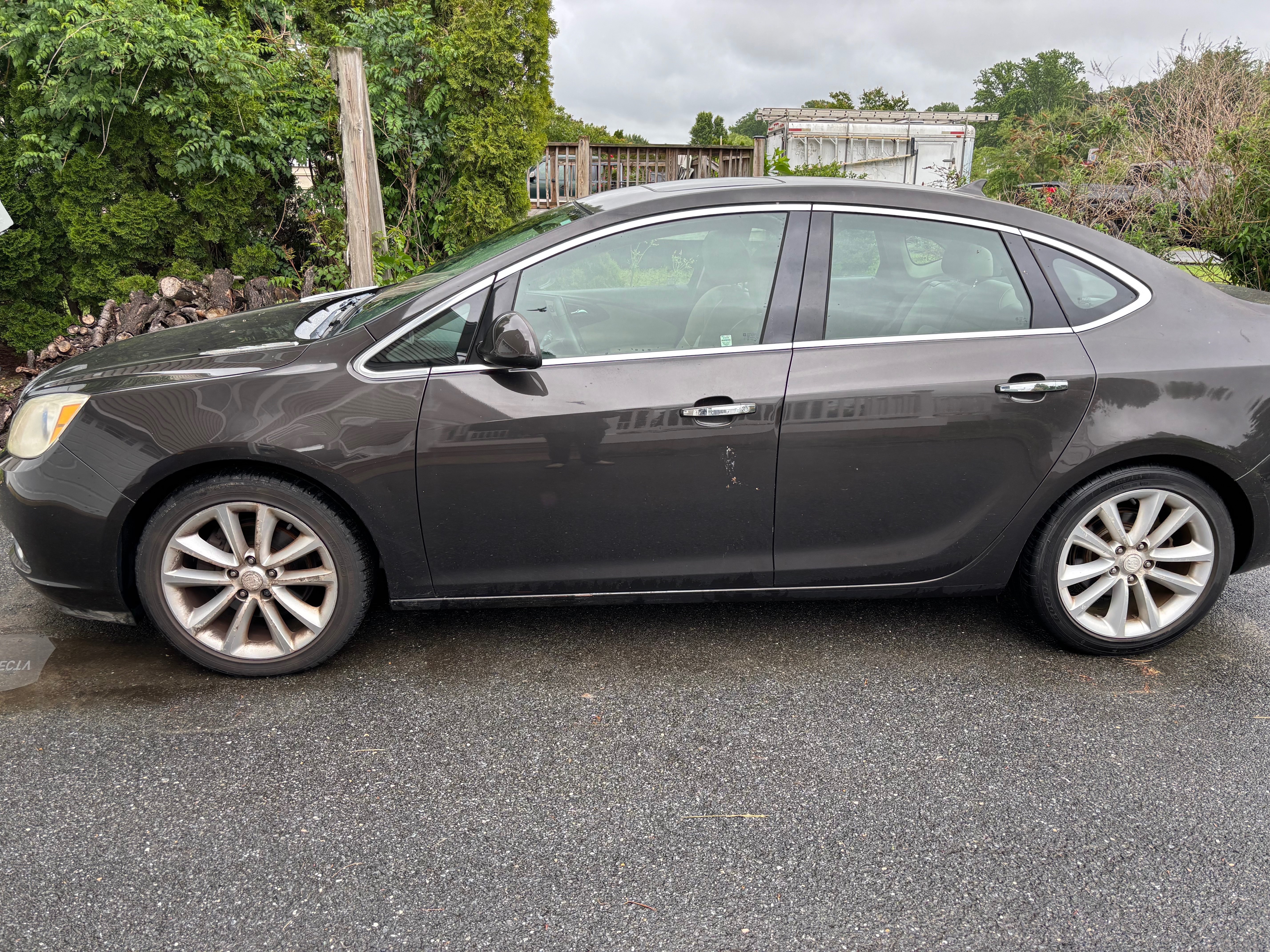 Used 2013 Buick Verano Convenience FWD image 1