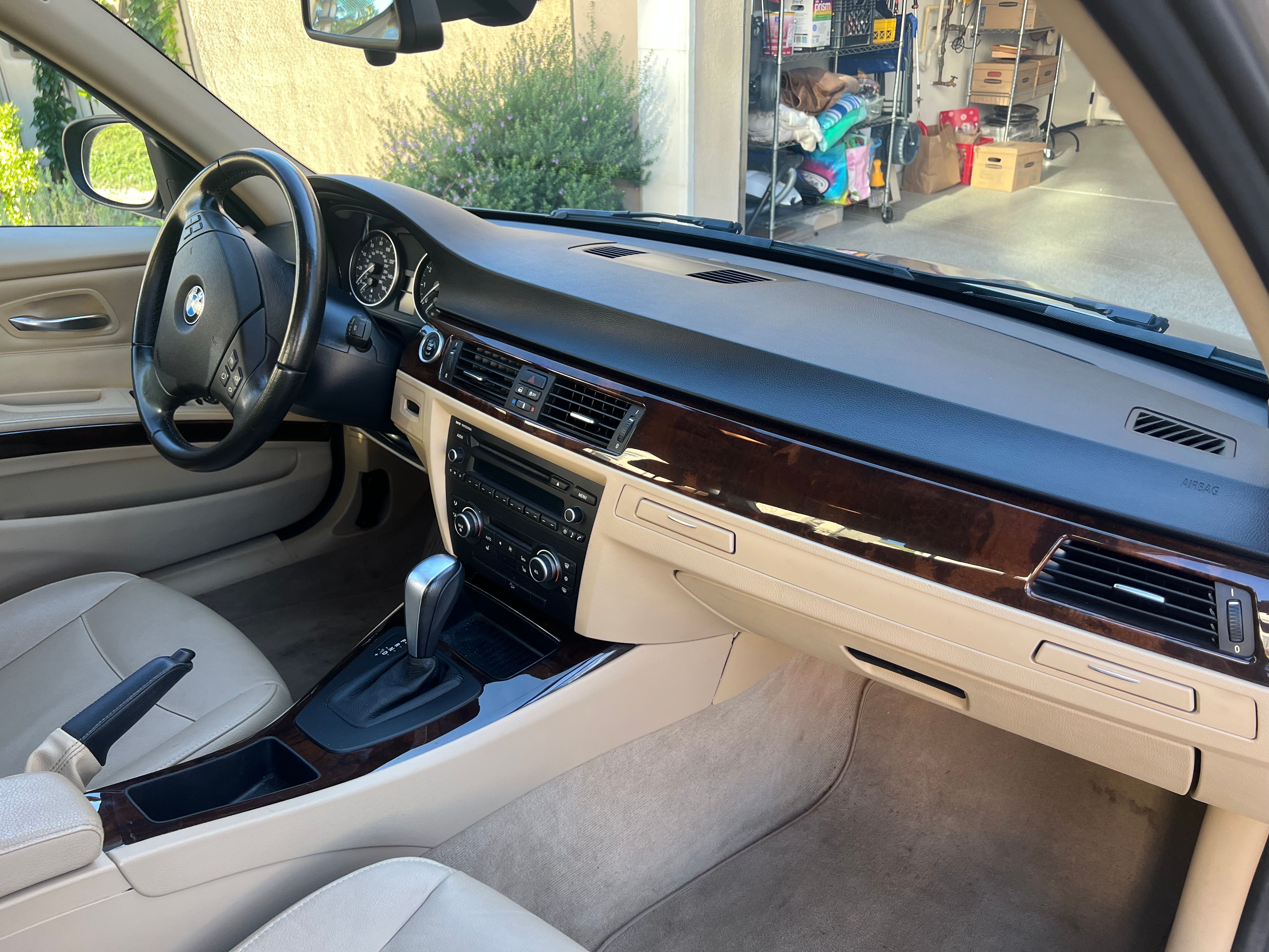 Used 2011 BMW 328i xDrive Sedan AWD/4WD image 16