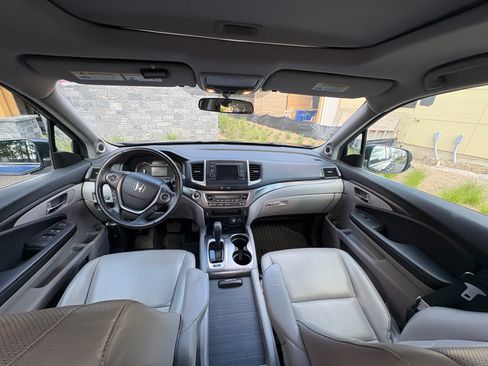 Used 2019 Honda Ridgeline RTL image 9
