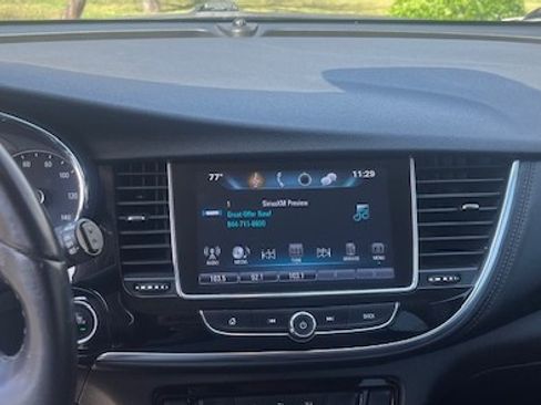 Used 2018 Buick Encore Sport Touring image 8