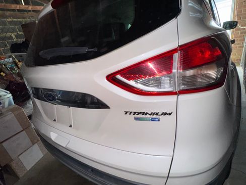 Used 2014 Ford Escape Titanium image 19