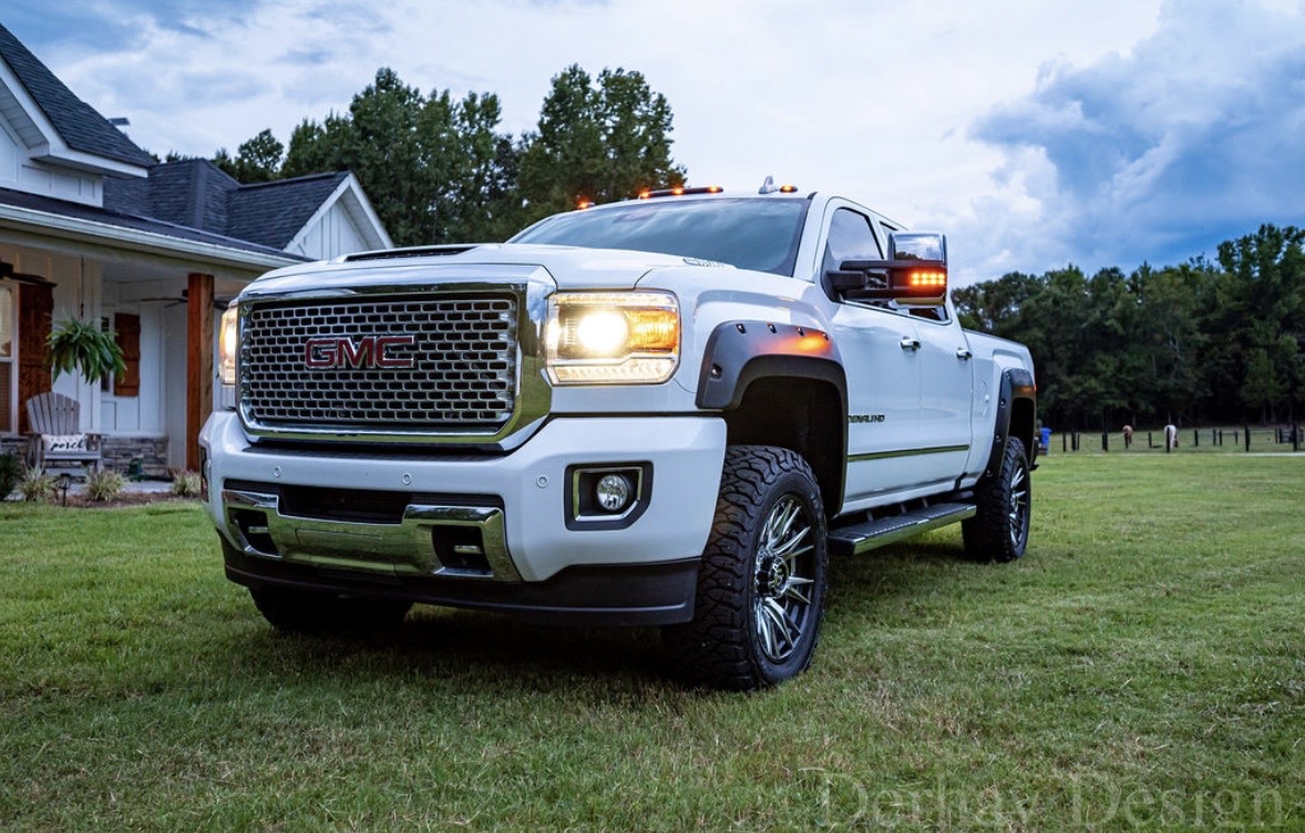 Used 2017 GMC Sierra 3500 Denali w/ Duramax Plus Package AWD/4WD image 5