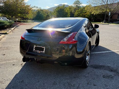 Used 2013 Nissan 370Z Touring w/ Sport Pkg image 5