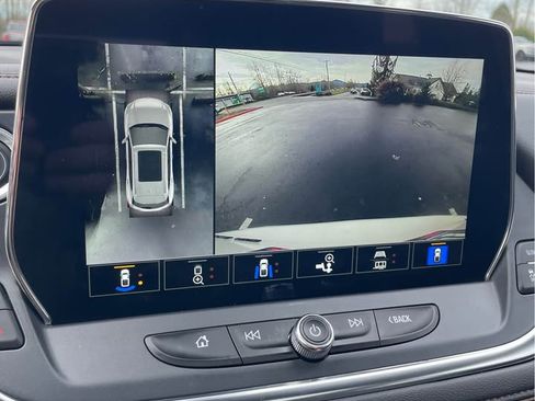 Used 2023 Chevrolet Blazer Premier w/ Driver Confidence II Package image 11