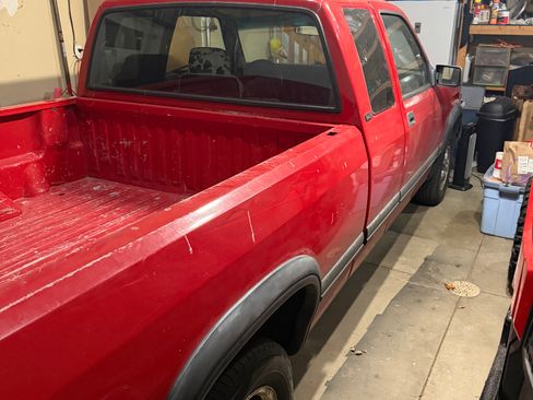 Used 1996 Dodge Dakota Sport image 9