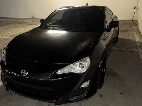 Used 2016 Scion FR-S RWD image 17