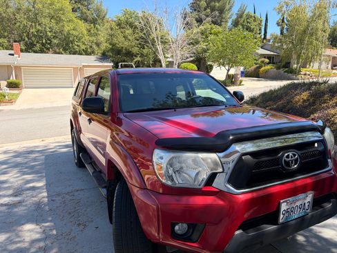 Used 2012 Toyota Tacoma PreRunner w/ SR5 Pkg RWD image 8