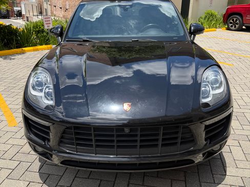 Used 2018 Porsche Macan S AWD/4WD image 2