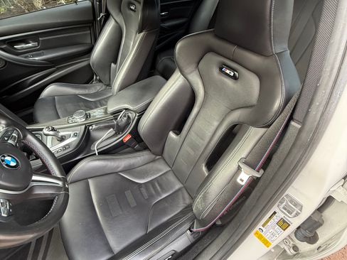 Used 2018 BMW M3 CS image 15