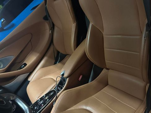 Used 2022 McLaren GT image 12