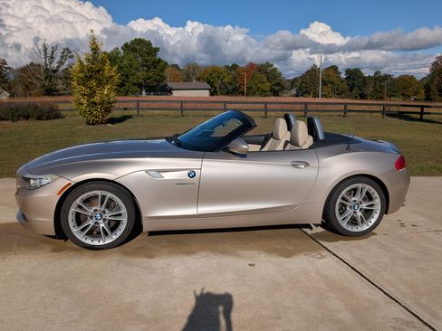 Used 2009 BMW Z4 sDrive30i image 12