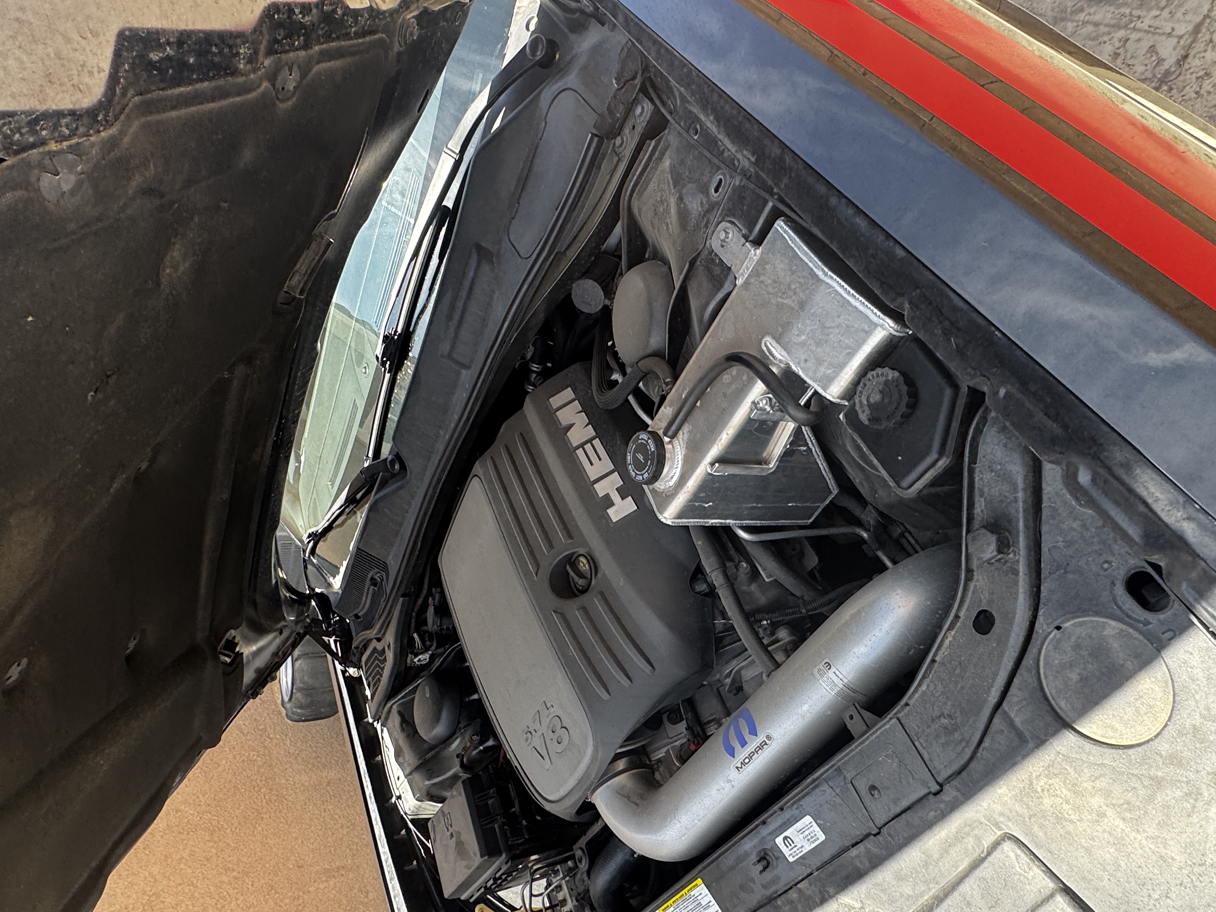 Used 2010 Dodge Challenger R/T RWD image 15