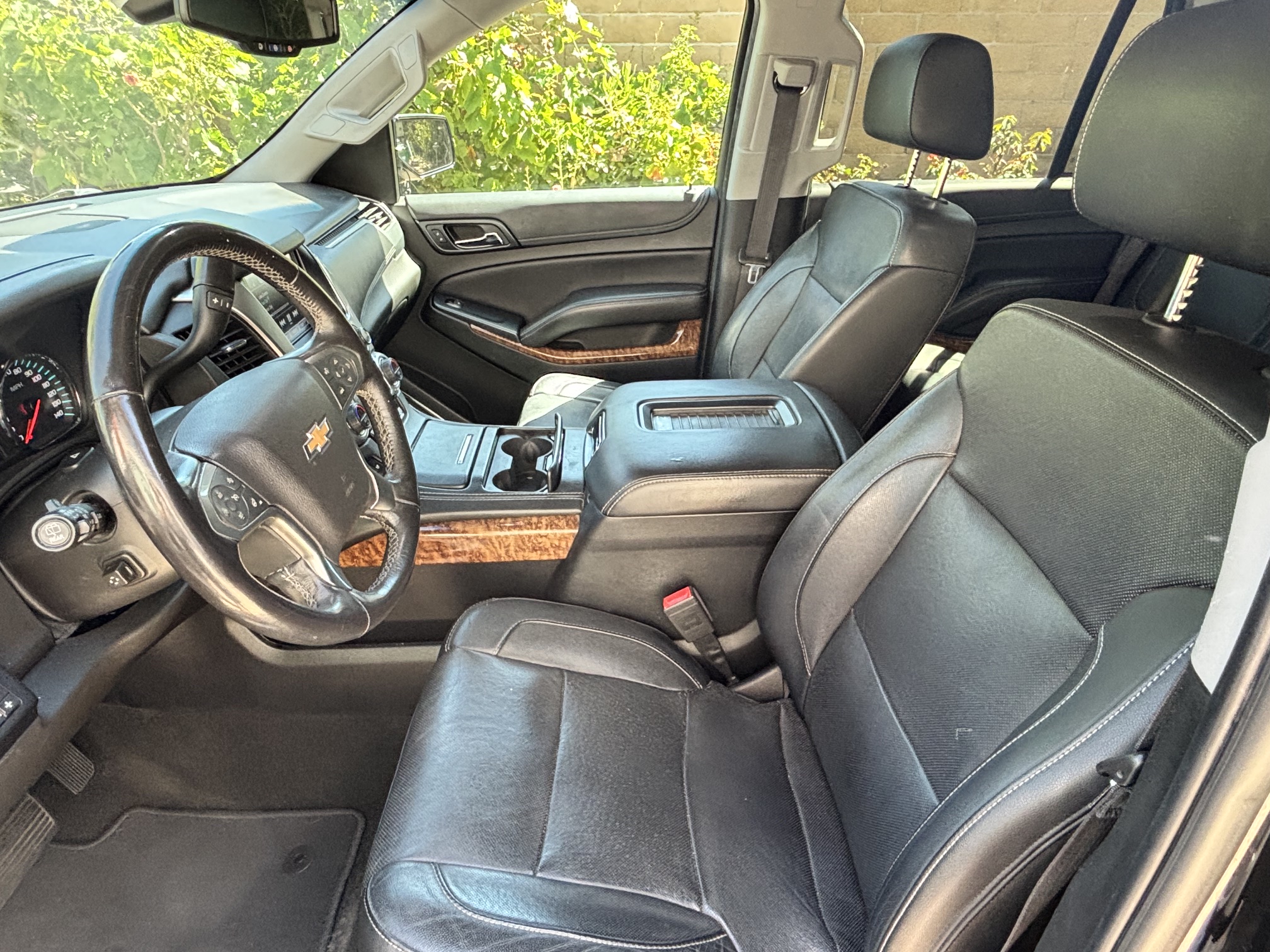 Used 2018 Chevrolet Tahoe Premier w/ RST 6.2L Performance Edition RWD image 15