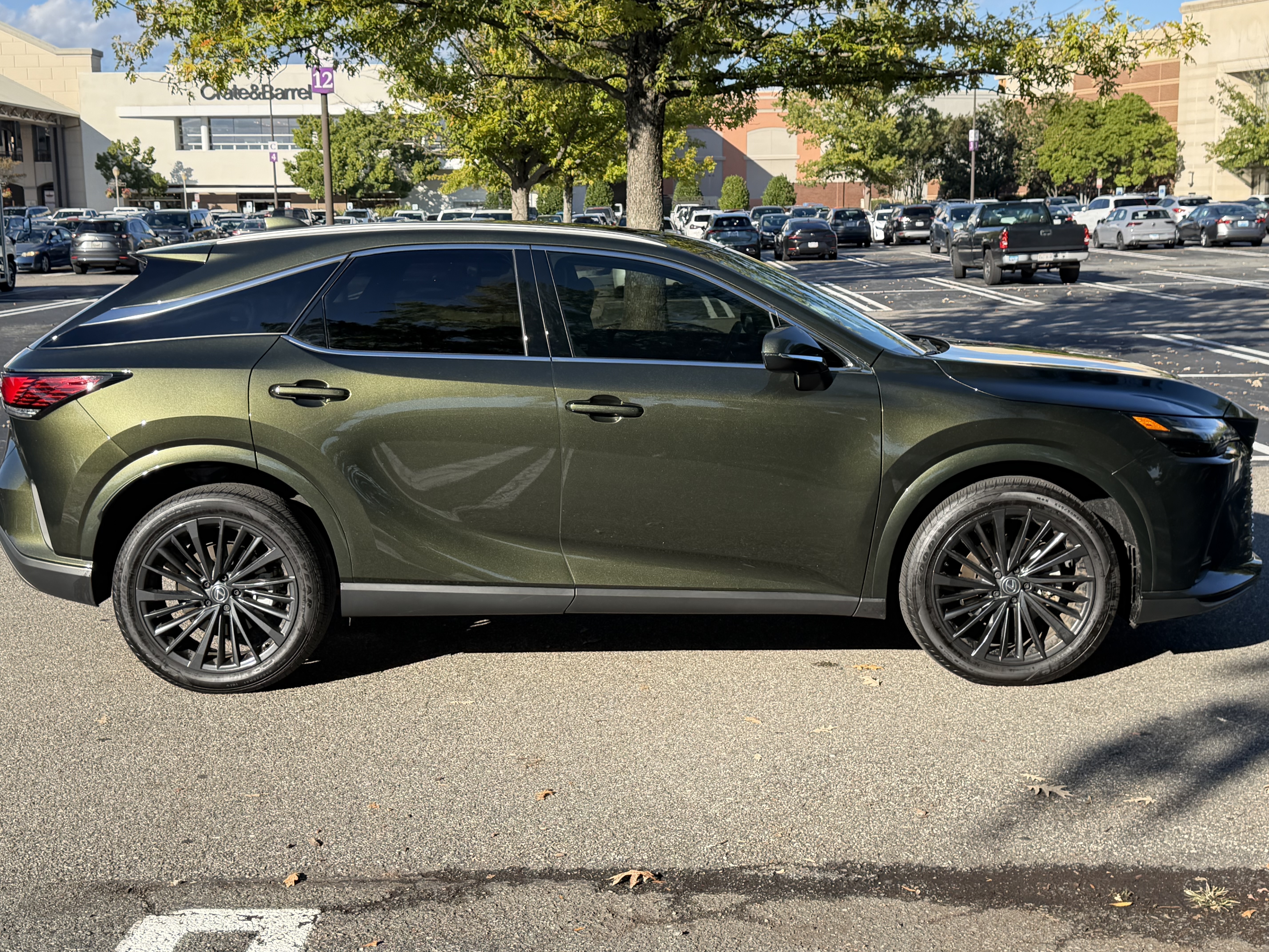 Used 2025 Lexus RX 350h w/ Accessory Package (K3) AWD/4WD image 4