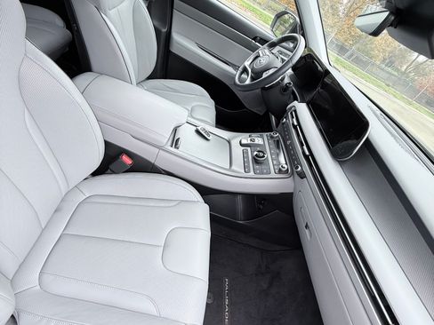 Used 2024 Hyundai Palisade SEL w/ Premium Package image 31